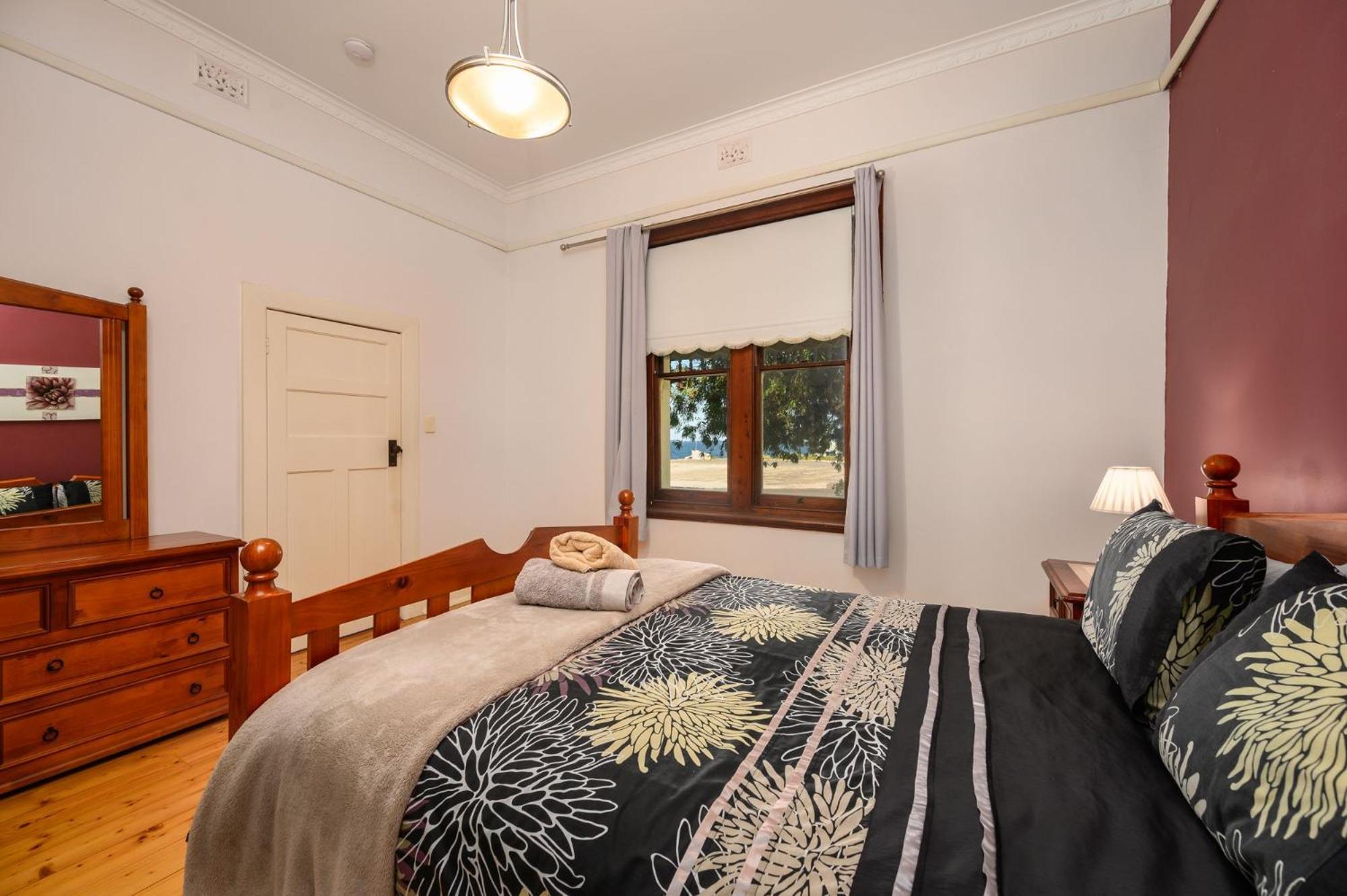 Armadale House - *